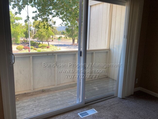 Building Photo - 465 Enterprise Dr