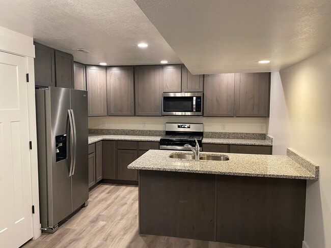 Building Photo - 332 S 160 W