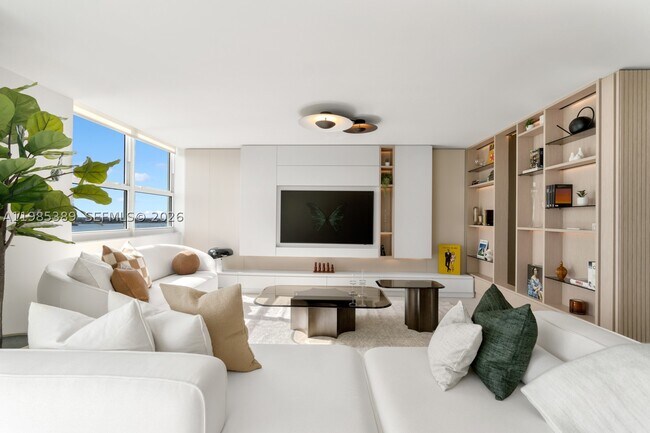 Building Photo - 650 West Dr