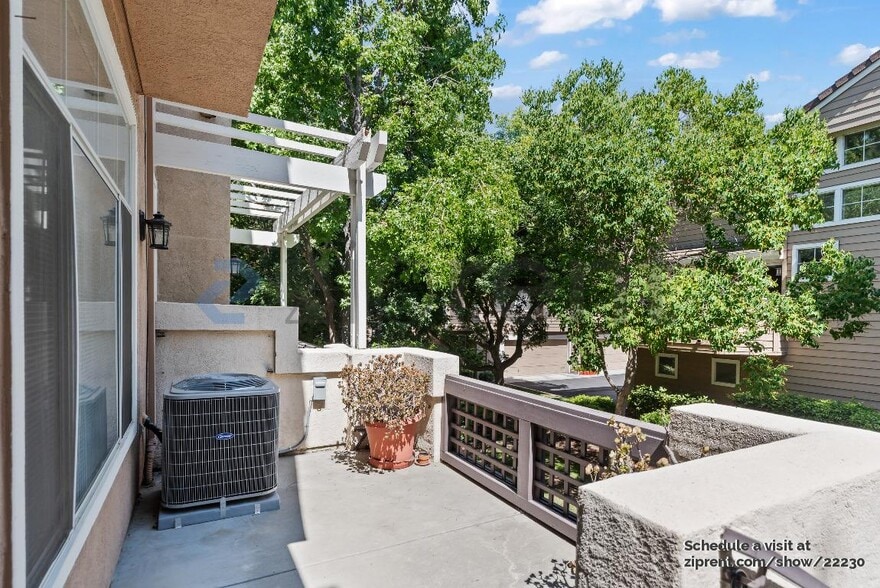 Building Photo - 437 Camille Cir