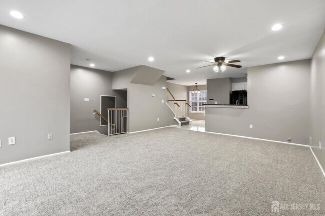 Building Photo - 1707 Ridgeview Ct