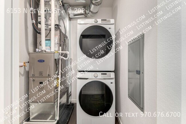 Building Photo - 6153 N Ceylon St