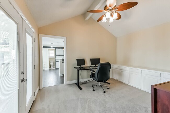 Building Photo - 3911 Cherry Forest Dr