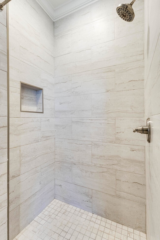 Building Photo - 204 San Sebastian Dr