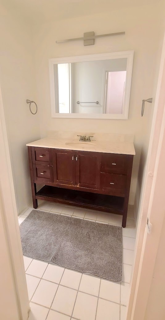 Bathroom vanity. - 3 Island Ave