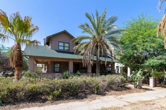 Building Photo - 1301 W Monroe St