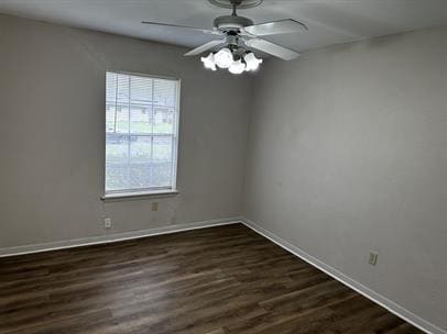 Building Photo - 128 Royal Ln