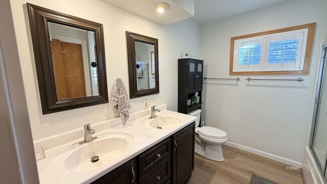 Building Photo - 26523 Pine Ave