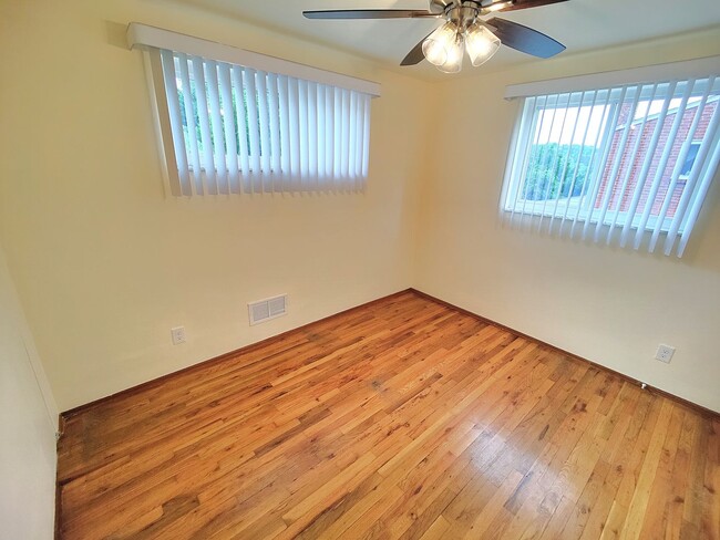Building Photo - *Beautifully Updated 3BD/2BA Single Family Home Available in Whitehall*