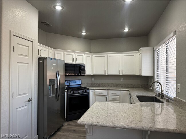 Building Photo - 7232 Deer View Ct