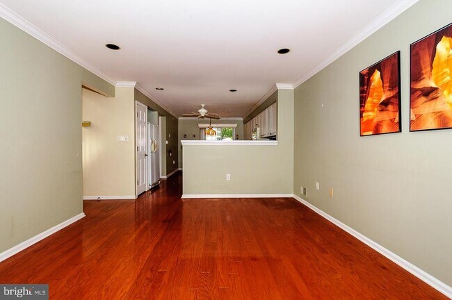 Building Photo - 109 Deer Run Ct
