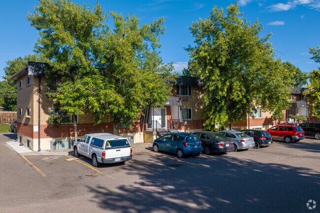Exterior - Chatfield Lake Apts.