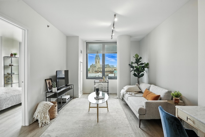 Building Photo - 751 N Aberdeen St