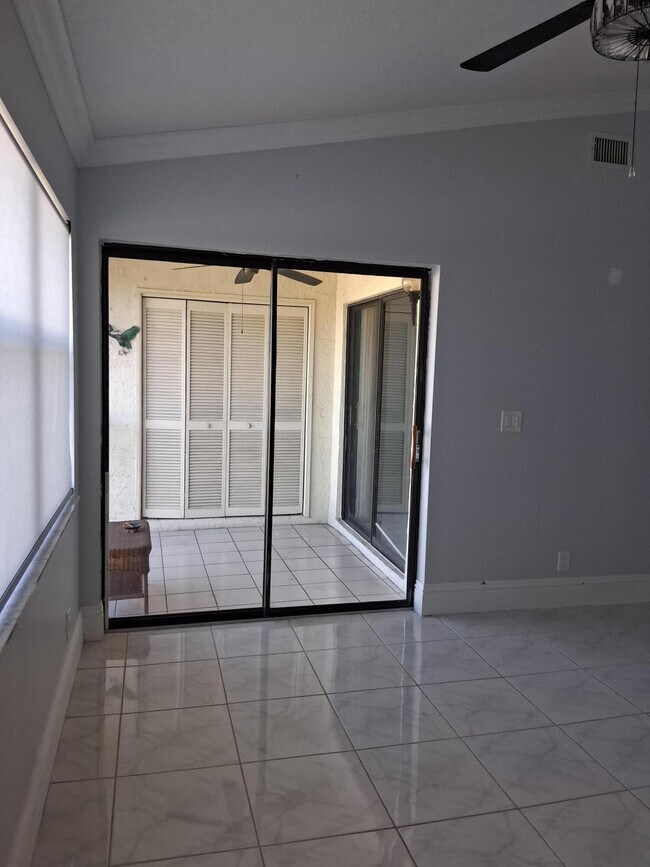 Building Photo - 7590 Tahiti Ln
