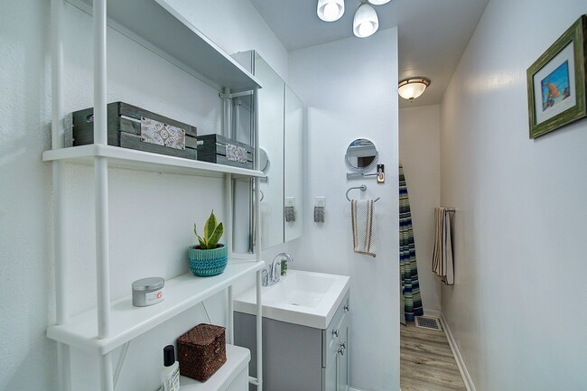 Building Photo - 3bd/2ba Burien House