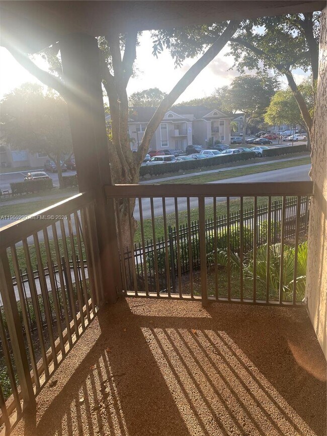 Building Photo - 2191 Bayberry Dr