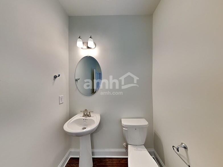 Building Photo - 8106 Brookbend Dr