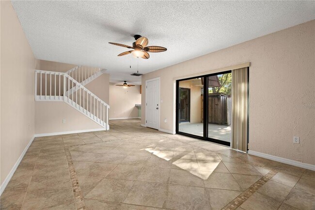 Building Photo - 2705 5th Ct