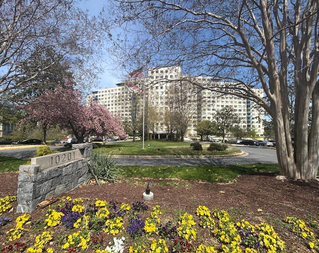 Building Photo - 10201 Grosvenor Pl