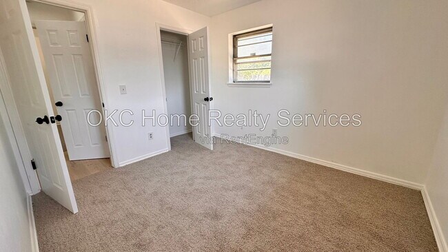 Building Photo - 4300 Bonaparte Blvd