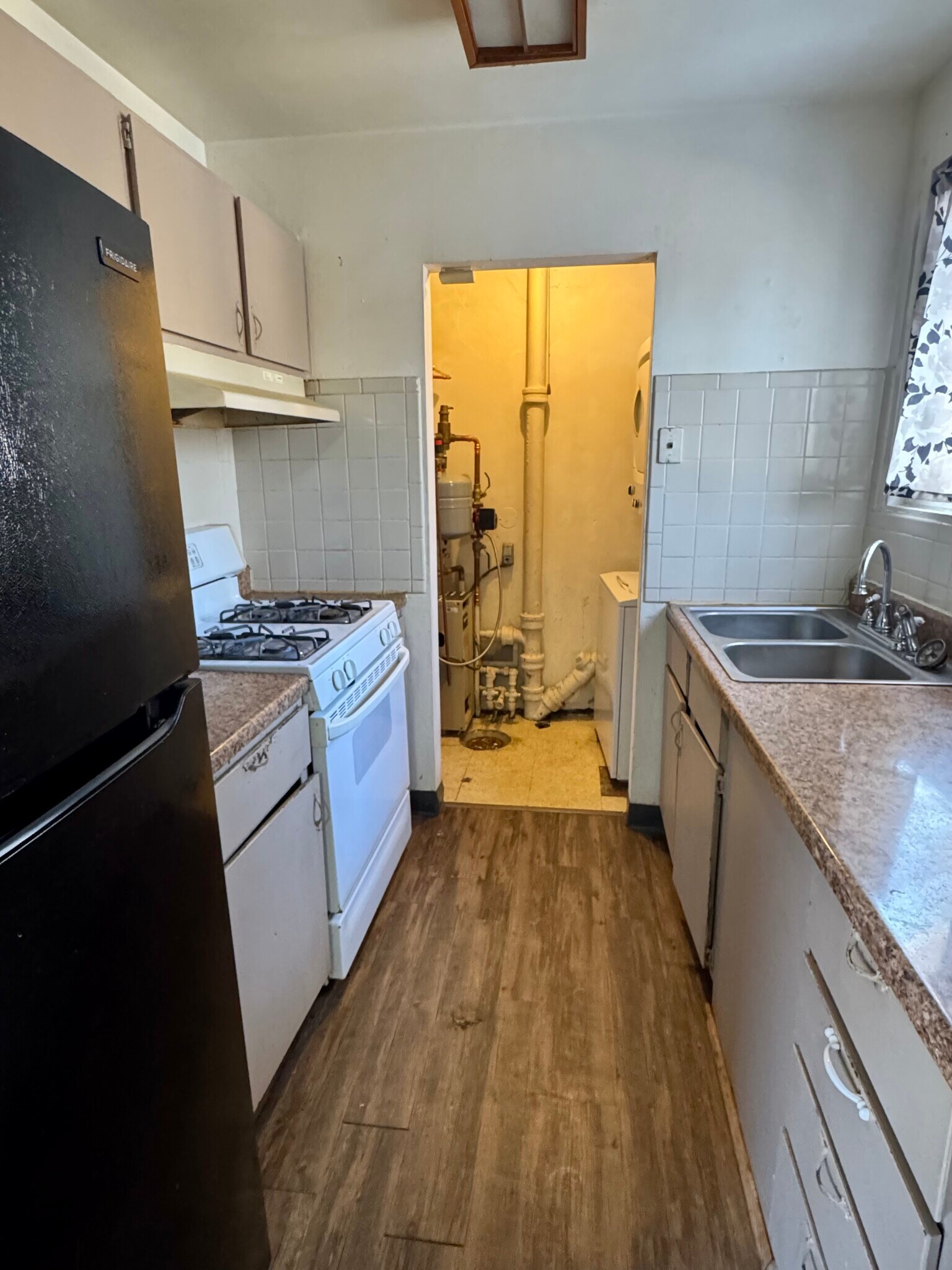 Building Photo - 902 39th Street Ct