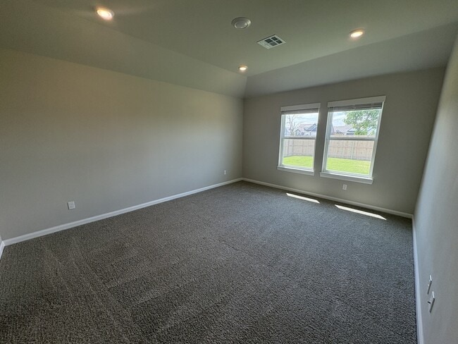 Building Photo - 15910 East 75th St N