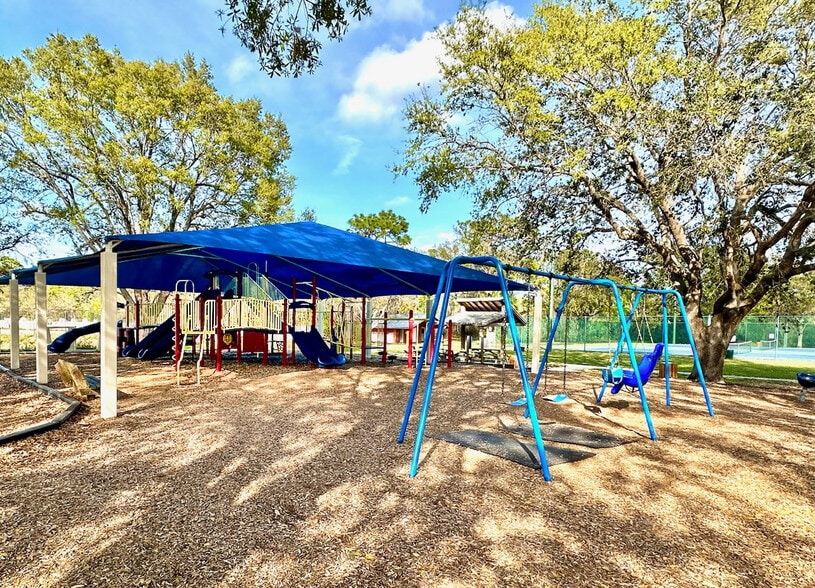 Longwood Park Playground - 4700 Tivoli Ave