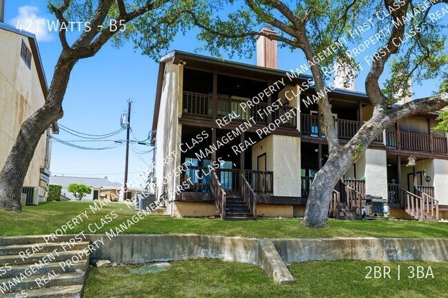 Building Photo - 421 Watts-B5