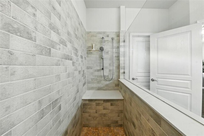 Building Photo - 107 Calhoun Ln