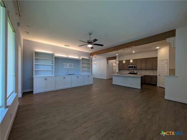 Building Photo - 2935 Aller