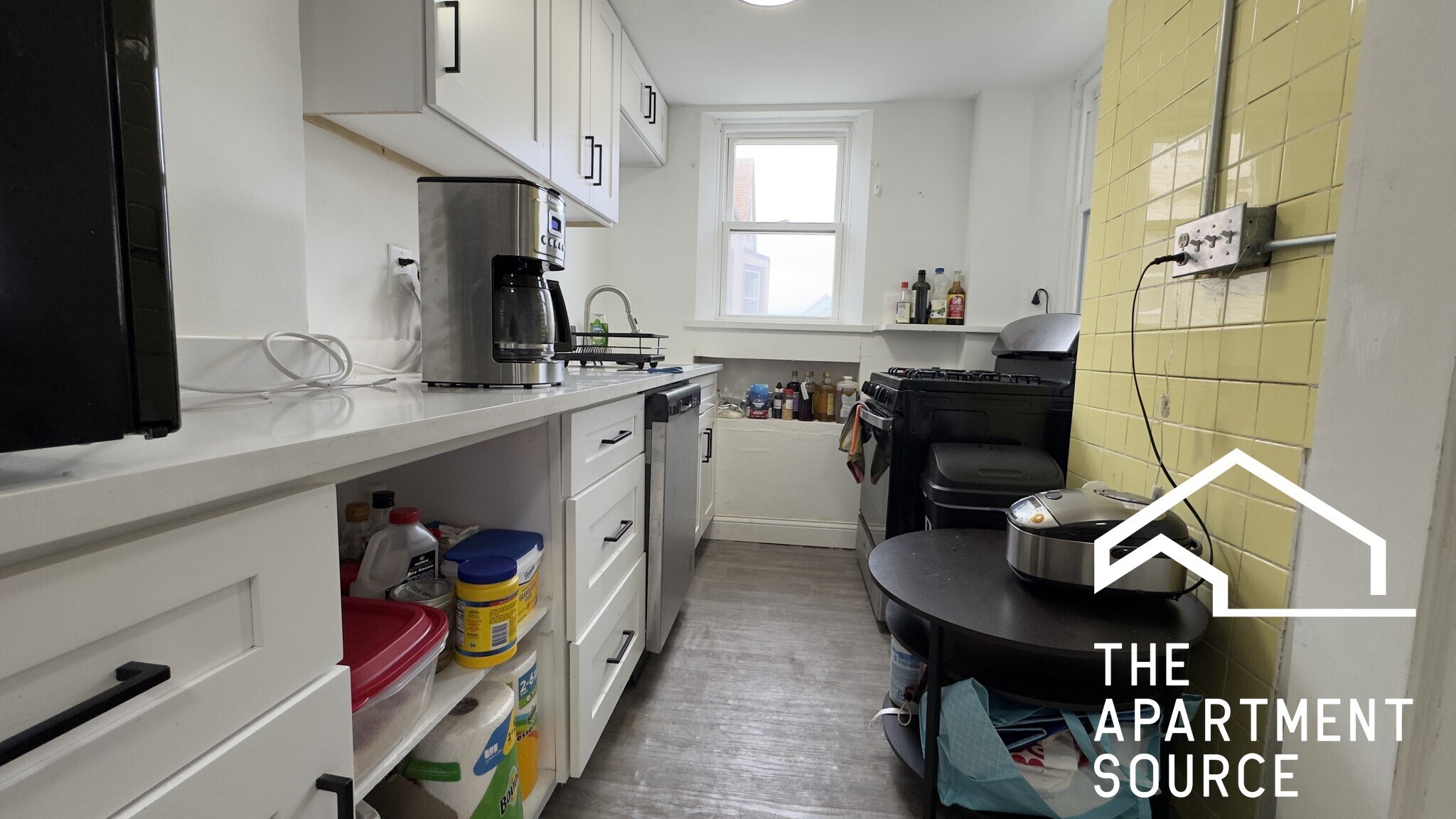 Building Photo - 1630 N Fairfield Ave