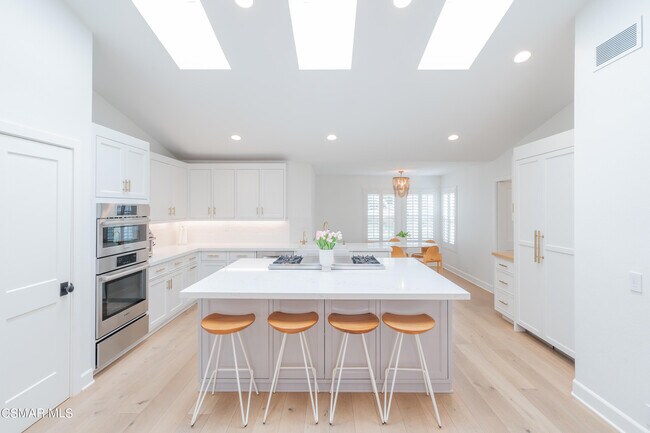 Building Photo - 2653 Via Zurita Ct