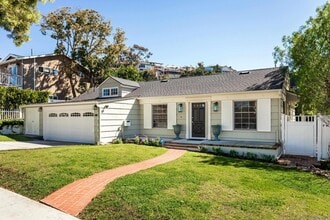 Building Photo - 1211 Virginia Way