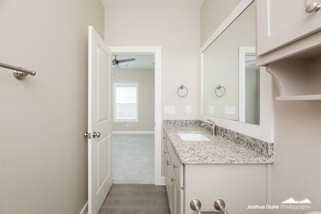 Building Photo - Now Pre-Leasing — Brand-New Luxury Townhomes Near the University of Arkansas! Avail. 8/7/26