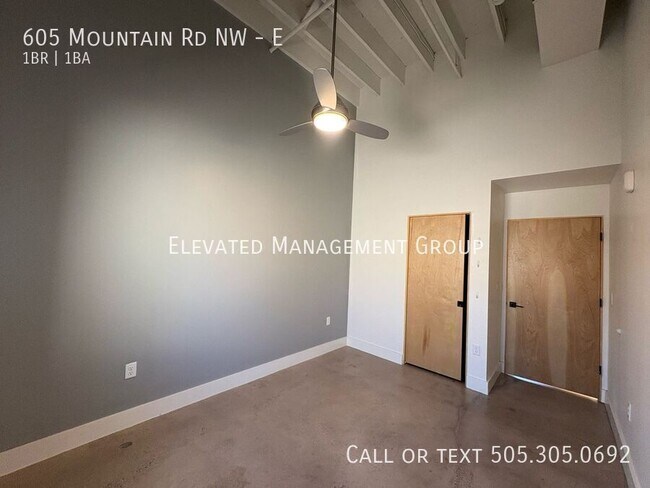 Building Photo - 605 Mountain Rd NW