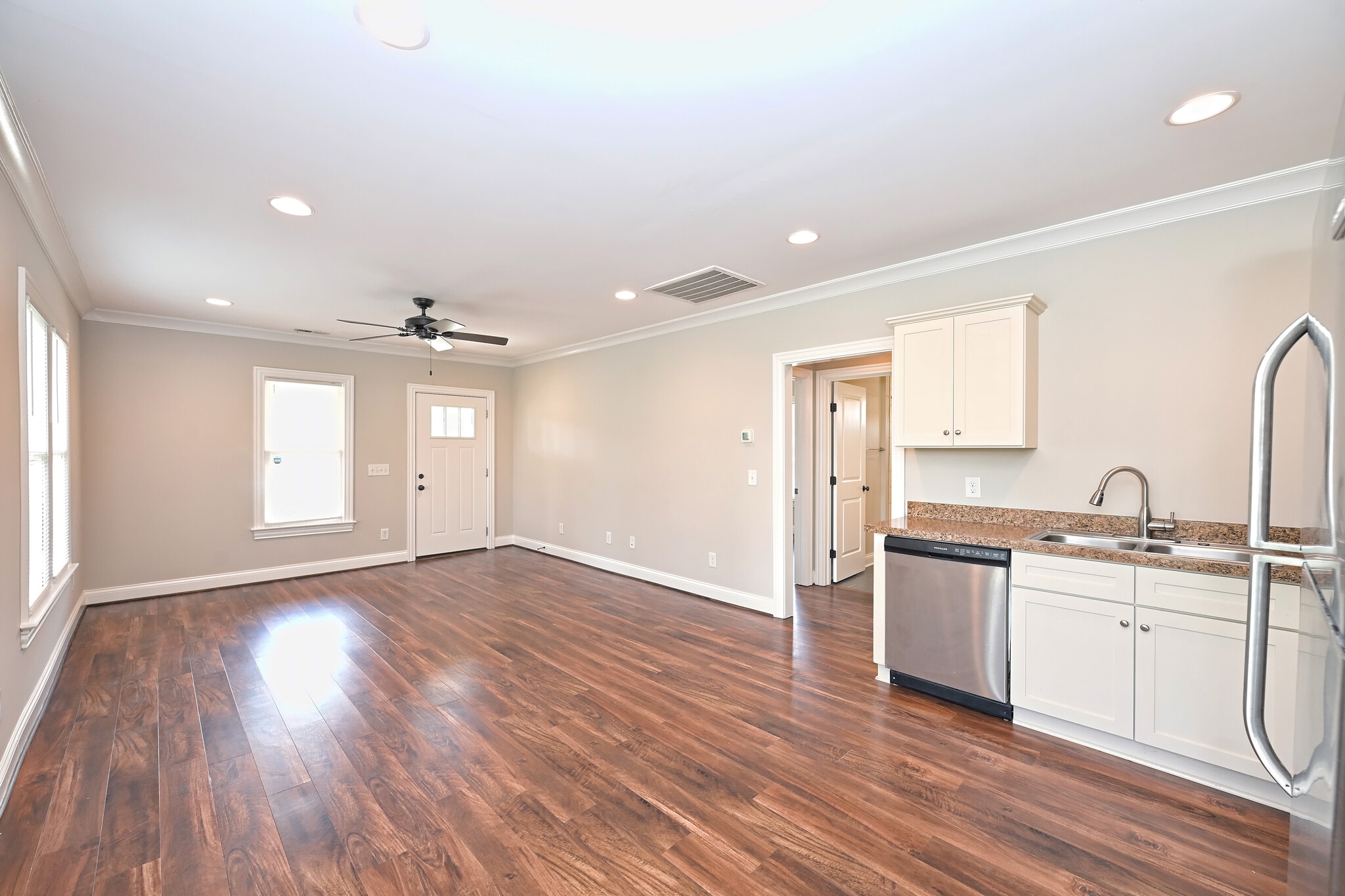 Building Photo - 1009 Grace St