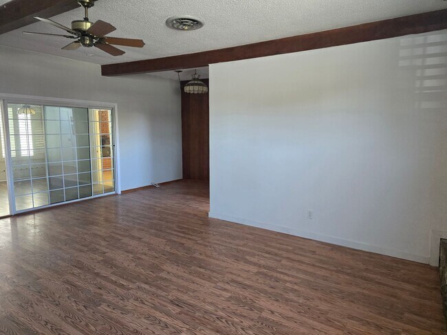 Building Photo - Rental in Anaheim