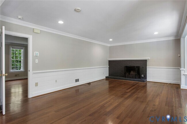 Building Photo - 9900 Kingsbridge Rd