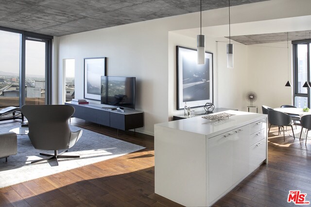 Building Photo - 8500 Sunset Blvd