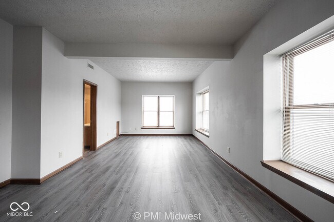 Building Photo - 3715 N Meridian St