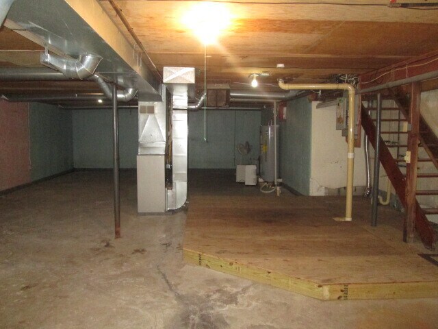 Building Photo - 324 6th St