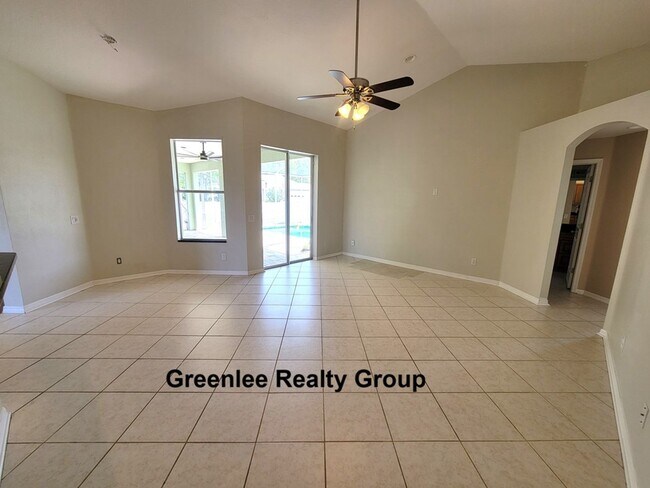 Building Photo - Spacious 3 Bed / 2 Bath pool home with lawn and pool care included in beautiful Rosewood at River...
