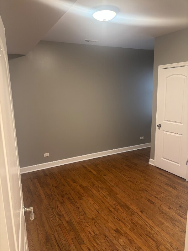 Building Photo - 7725 S Kingston Ave