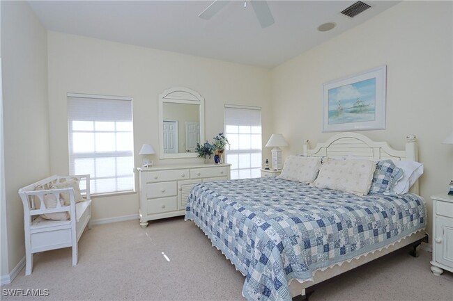 Building Photo - 27091 Flamingo Dr