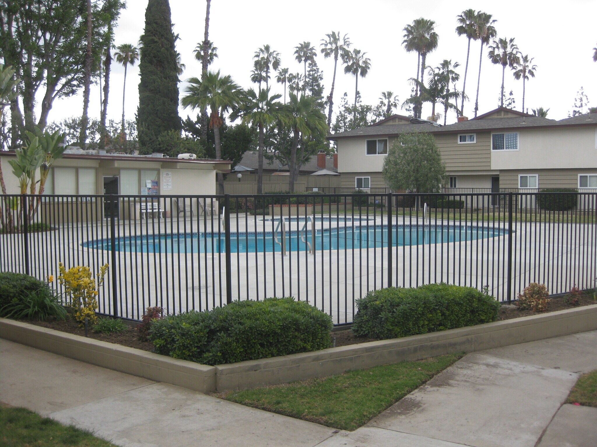 Community Pool close to this Condo - 1441 Prospect Ave