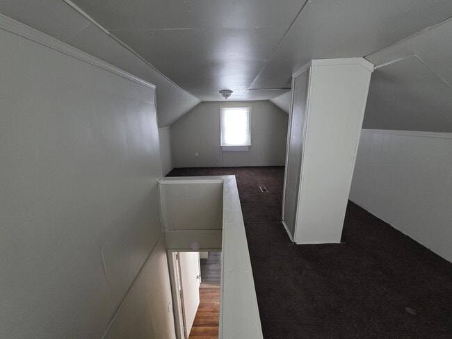 Building Photo - 8461 Plainview Ave
