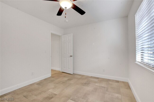Building Photo - 5100 Linkside Dr