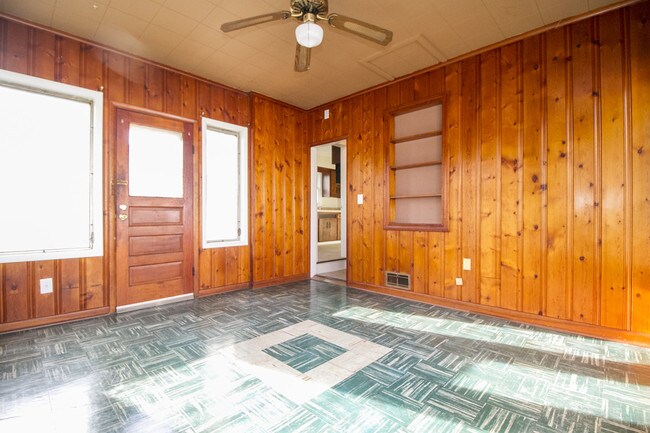 Building Photo - 2355 Ward St