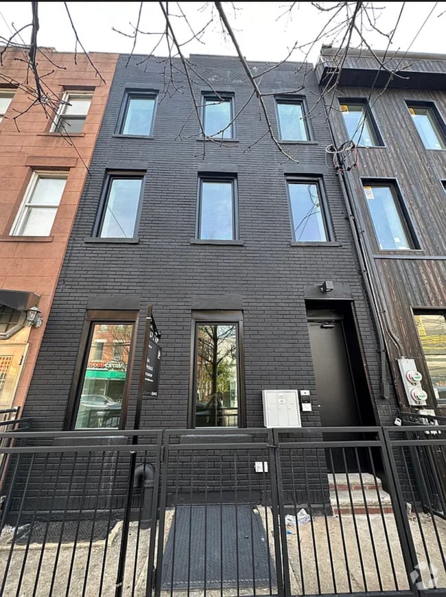 Building Photo - 301 Van Brunt St
