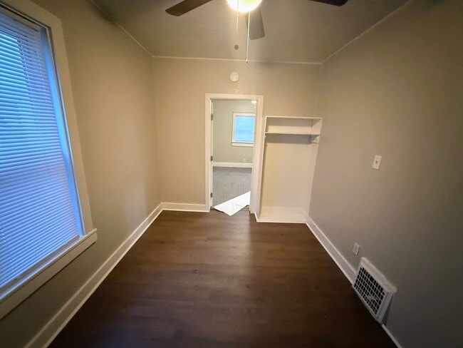 Building Photo - Newly renovated 3-bedroom, 1-bath home in Akron